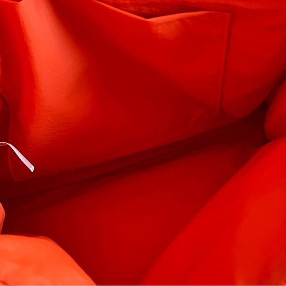 Olend Nina Soft Bag coral orange flap crossbody puffer - Picture 5 of 7